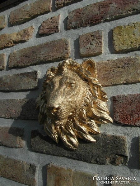 Lion head made of artificial stone! Gold color