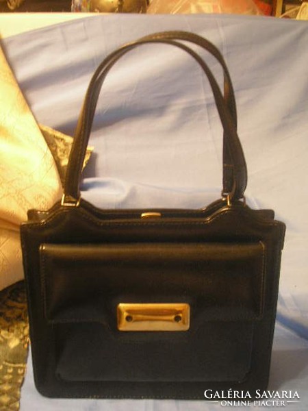 N2 art deco lacquer bag for rarity theater or film making with gold-plated clasps