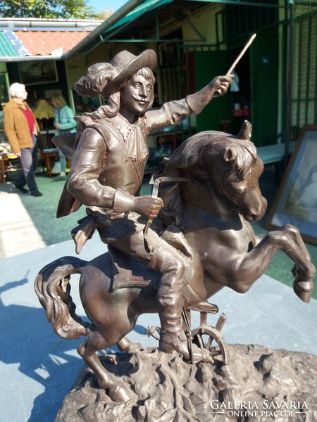 Huge equestrian statue.