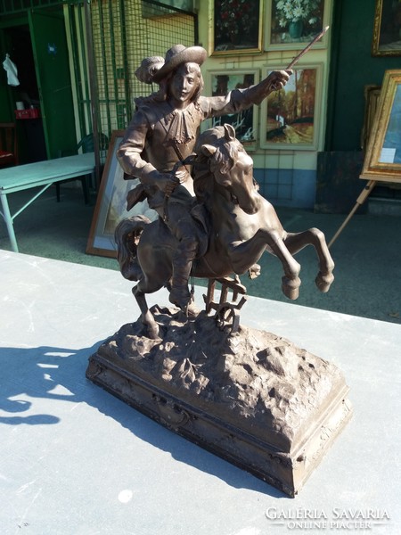 Huge equestrian statue.