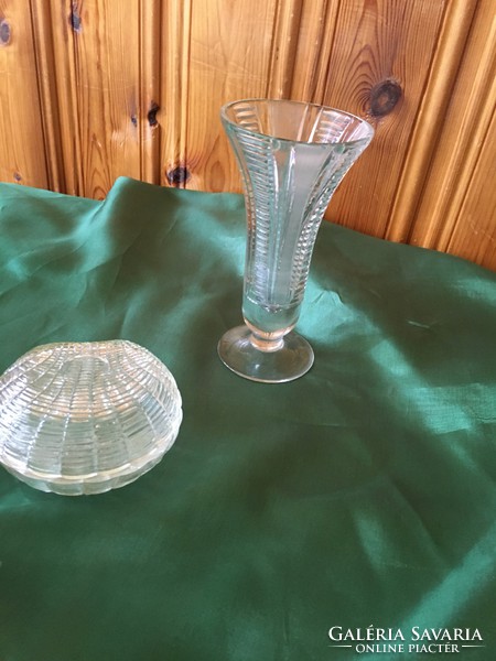 Üveg váza  és gyűrűtartó