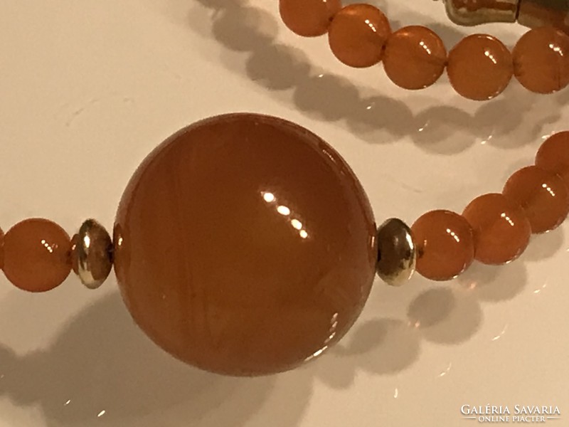Carnelian semi-precious stone necklace, 45 cm long
