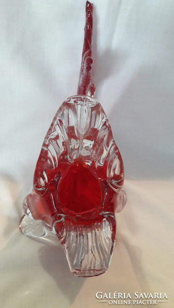Vörös üveg hal, muránói tűzhal váza