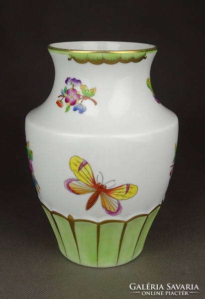 1G222 Victorian patterned Herend vase 15.5 Cm