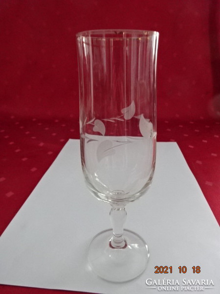 Glass champagne glass with leaf pattern, height 17 cm. He has!