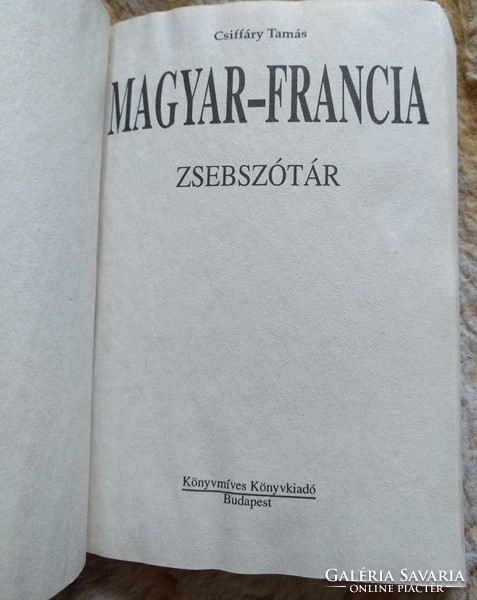 French-Hungarian, Hungarian-French pocket dictionary, negotiable!