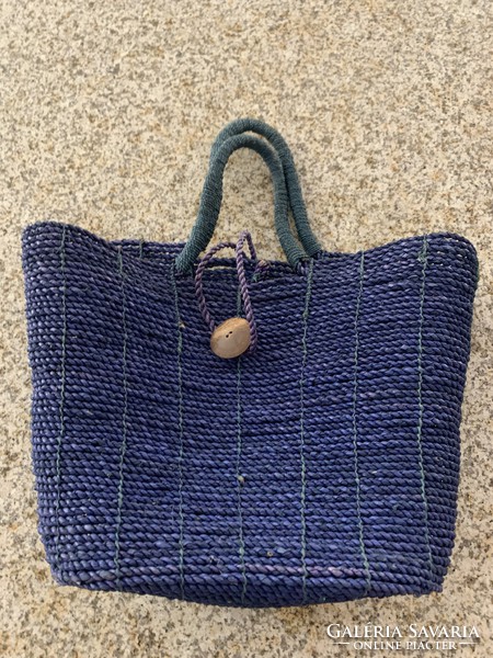 4 beautiful straw bags preserved for summer