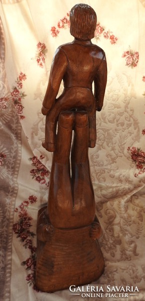 Sculptor János Tolvay - - artist - wood carving