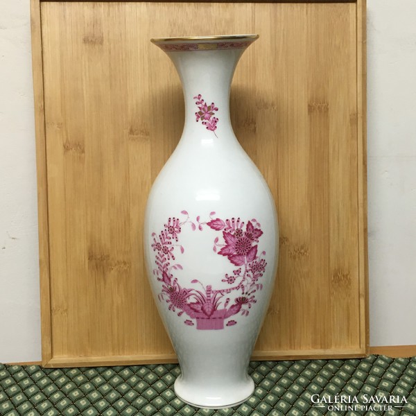Herend burgundy, Indian basket vase