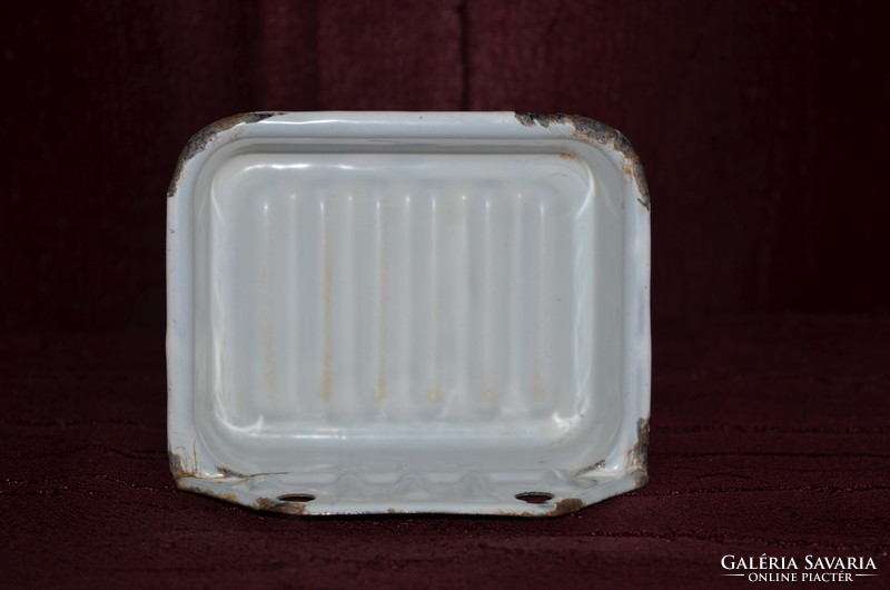 Old wall soap dish (dbz 0051)