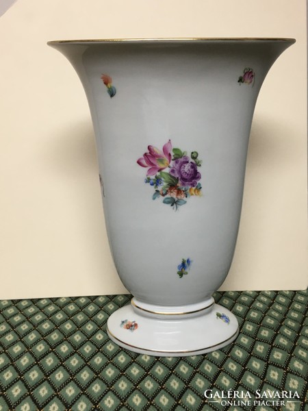 Herend flower pattern, vase