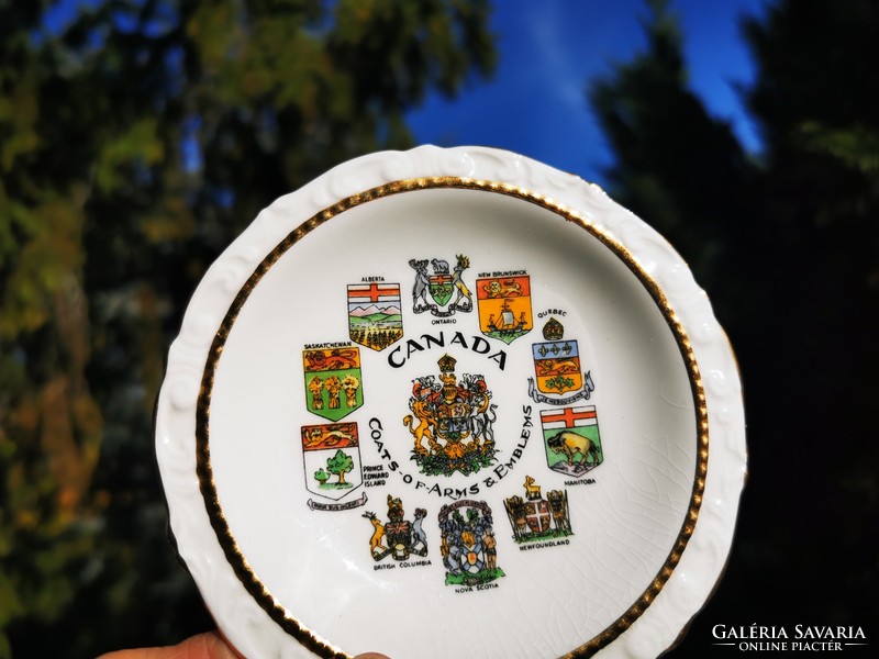 English bowl with Canadian coats of arms