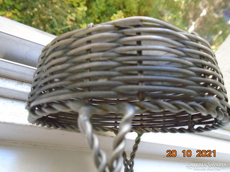 Wicker silver-plated metal ornament basket