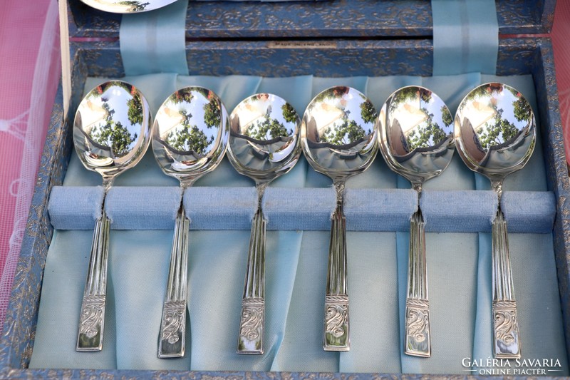 Silver plated English dessert, ice cream spoon set