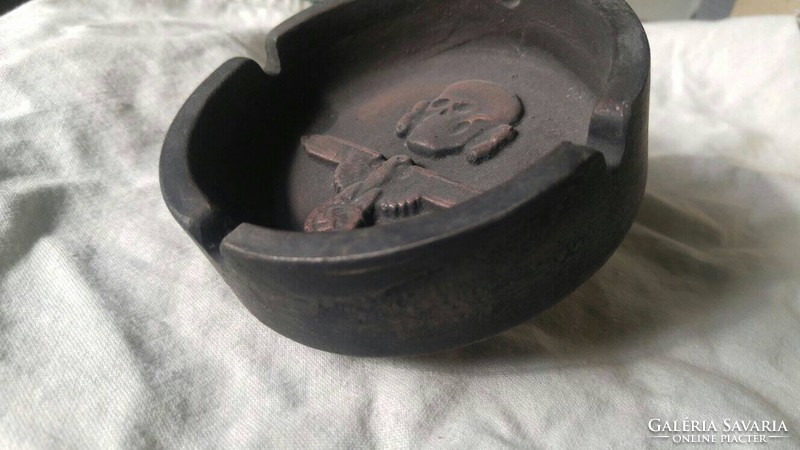 German imperial luftwaffe skull ashtray memorial museum replica metal bowl