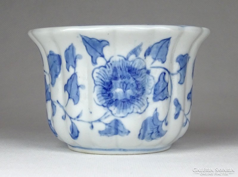 1G319 old small blue and white Chinese porcelain pot