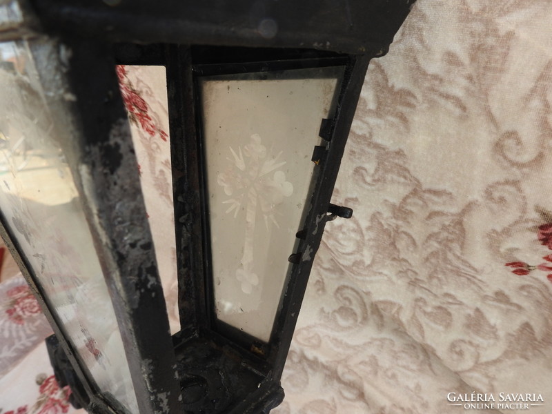 Antik temetői  halottas hintó lámpa