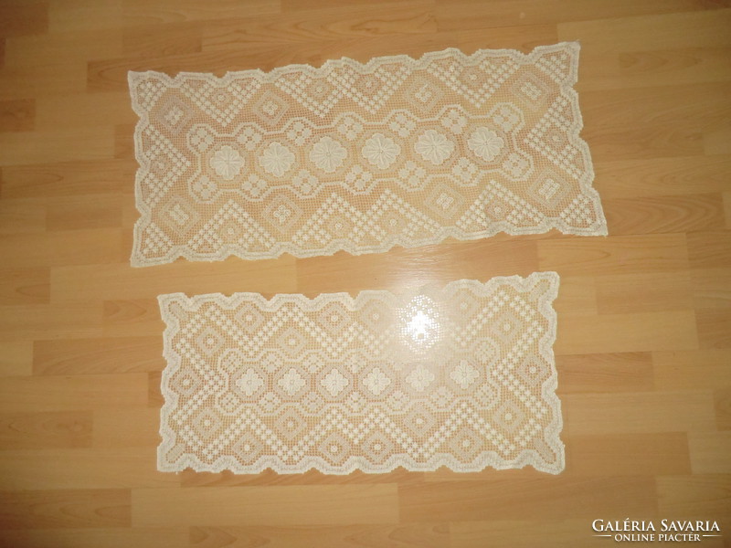 Lace larger size 2 together in beige colors 31x66 and 35x80 cm
