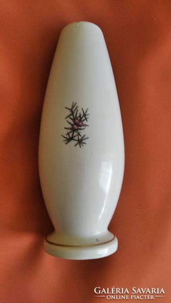 Aquincum vase nailed