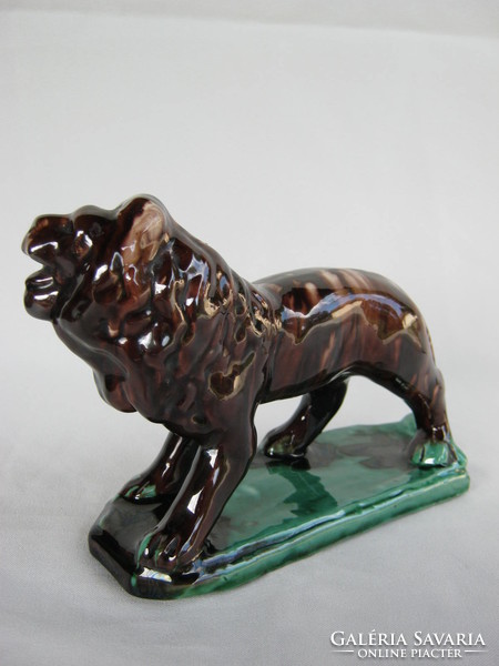 Retro ... Applied ceramic lion