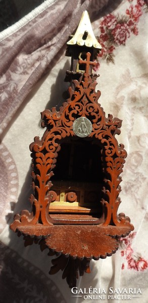 Wall-mounted Art Nouveau wooden church model with altar, copper elements and silver medal