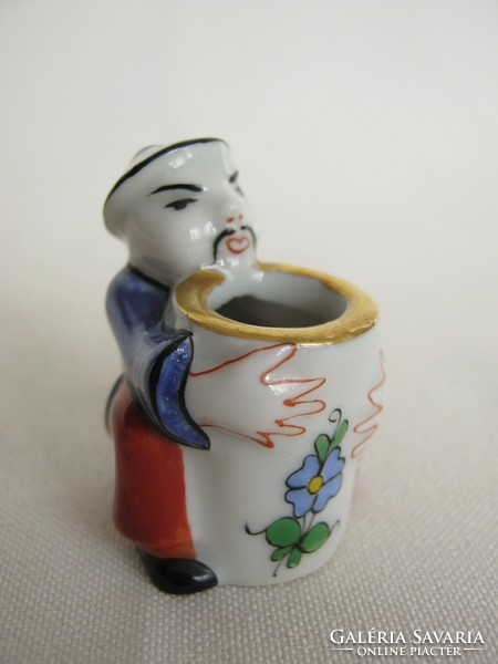 Herendi óherendi jelzésű porcelán mini mandarin figura