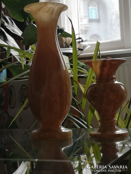 Alabaster vases, 19 x 6 cm, 11 x 6 cm, beautifully polished,