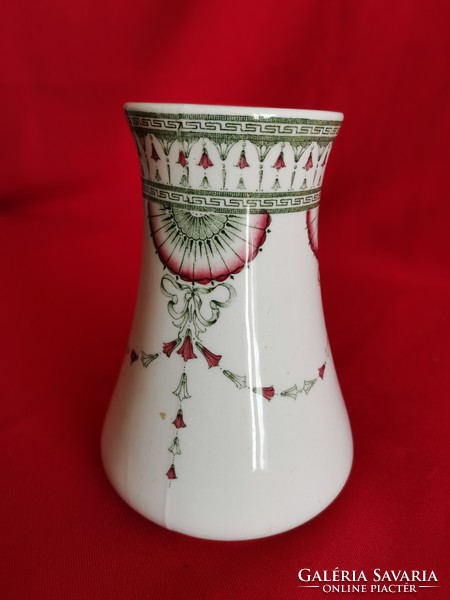 Ornate little vase with eclectic decoration!