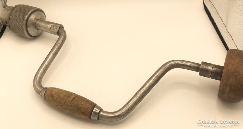 Old chuck hand drill