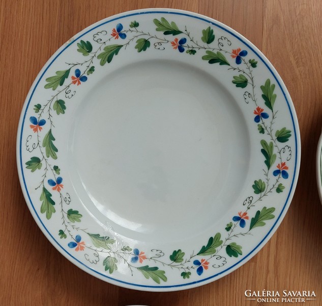 Antik Alt Wien kishibás tányérok egyben 1770 k., 1839, 1846, és 1848