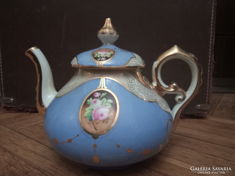 Fabulous gilded rare turquoise Viennese teapot from the mid-1800s in very good condition