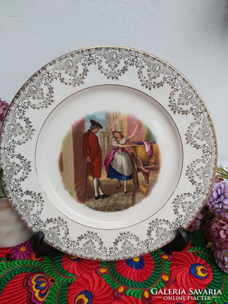 Offering a beautiful scenic, genre-looking English plate. Collectible piece
