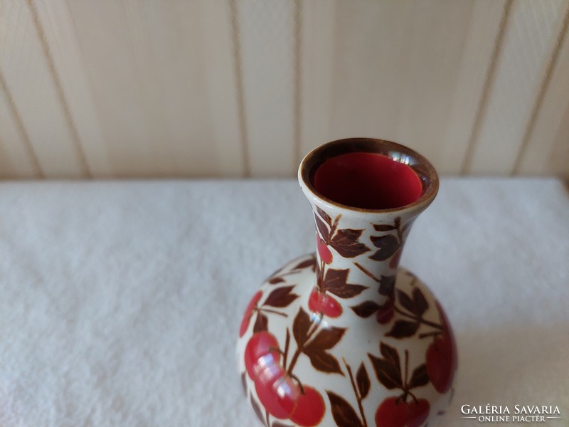 Zsolnay antik kis váza,cseresznyés dekor