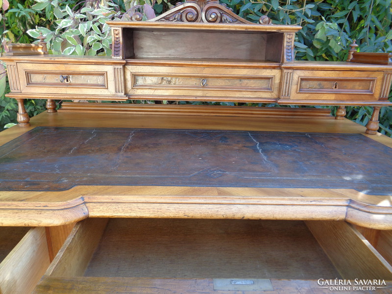 Superstructure desk from the xix century