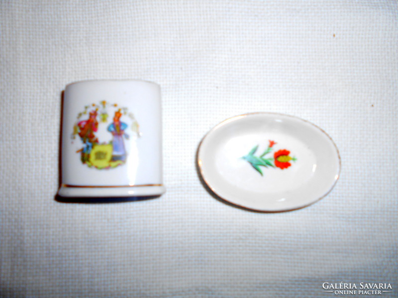 2 db Zsolnay  porcelán: cigaretta tartó+ tálka --az ár a 2 db-ra értendő