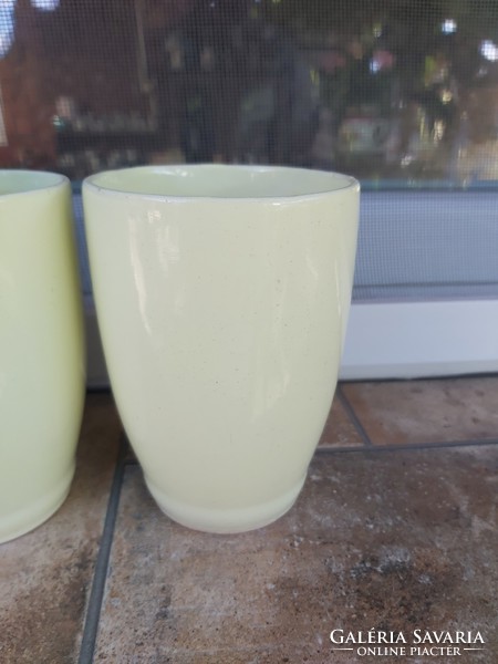 Granite rarer yellow glass cups nostalgia, village decoration collectible pieces