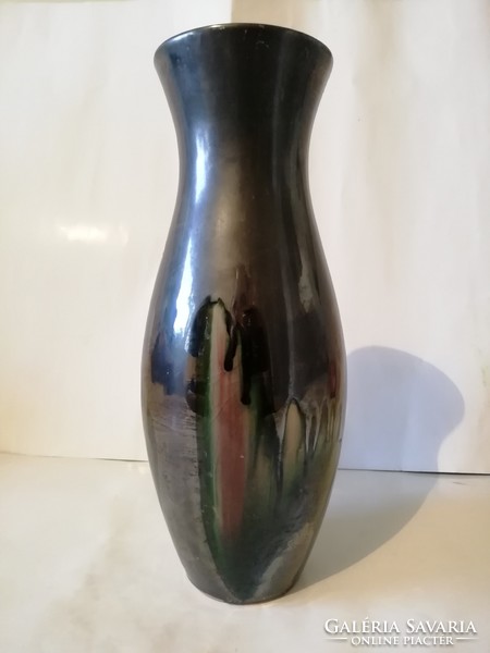 Iparművészeti váza - lüszteres grafit színű mázban színes dekorral, hibátlan, 30 cm