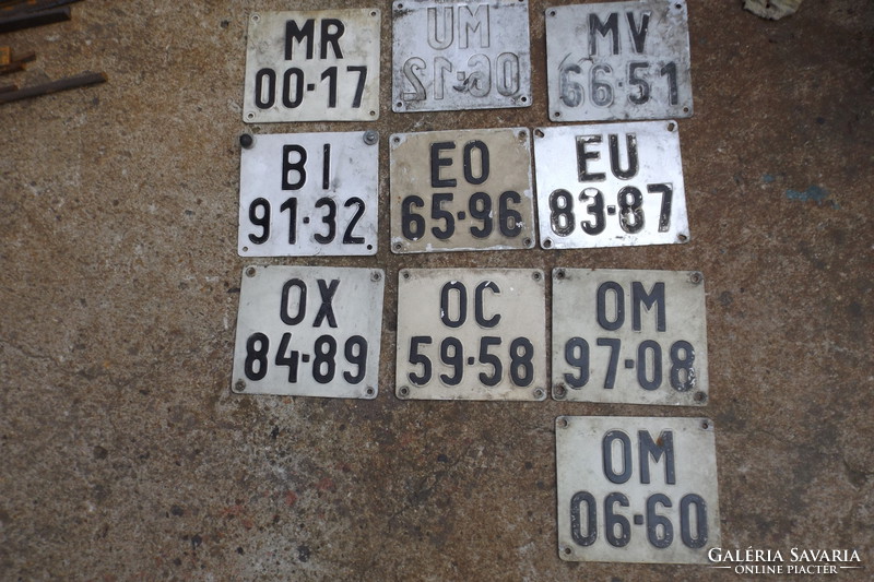 Rare original vintage engine license plate 9 license plate collection in one
