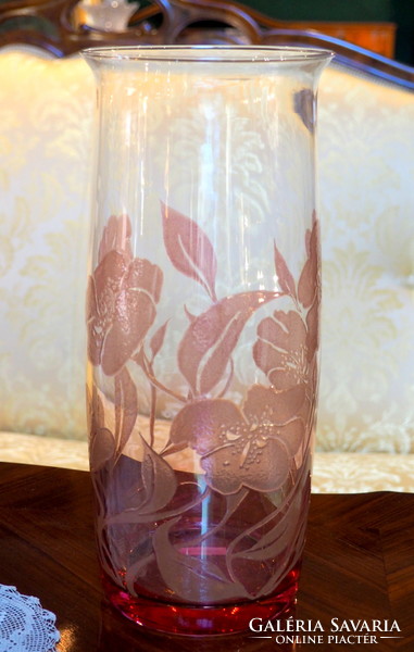 Glass vase