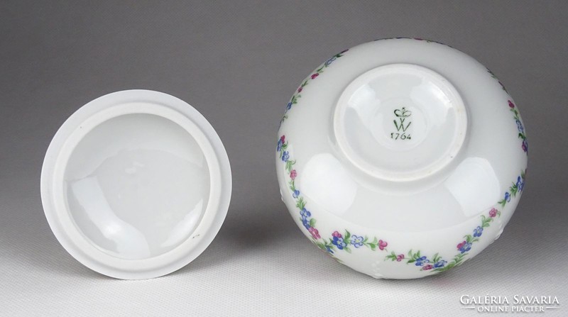 1G360 old wallendorf porcelain bonbonier with flower decoration