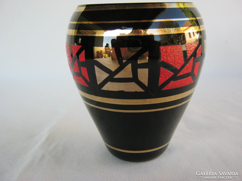 Retro ... Black glass vase