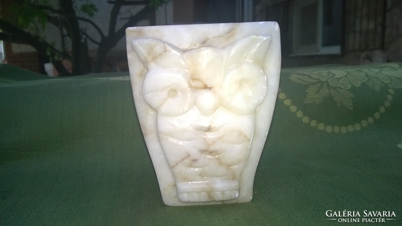 Owl mot. Alabaster paperweight, vase, stationery holder, ornament, statue