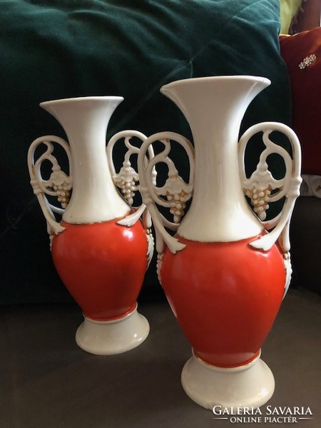 Porcelain vase pair, xix.Sz. Czech, hand-painted, gilded, 30 cm high.