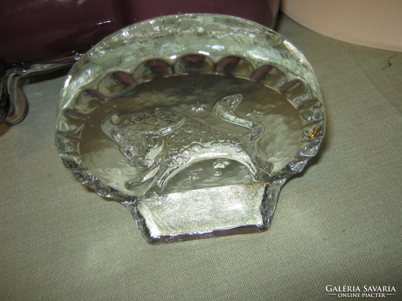Glass bull leaf weight table decoration