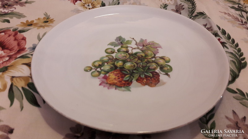 Grape porcelain plate 2.