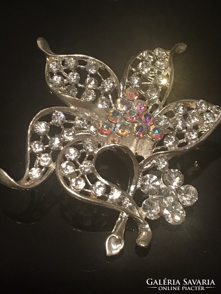 Flower-shaped brooch with brilliant crystals, aurora borealis stones, 6 x 5.5 cm