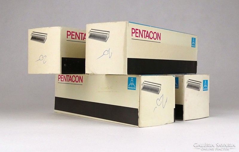 1G551 Négy darab régi retro PENTACON diatár + 142 darab üveges diakeret + tároló