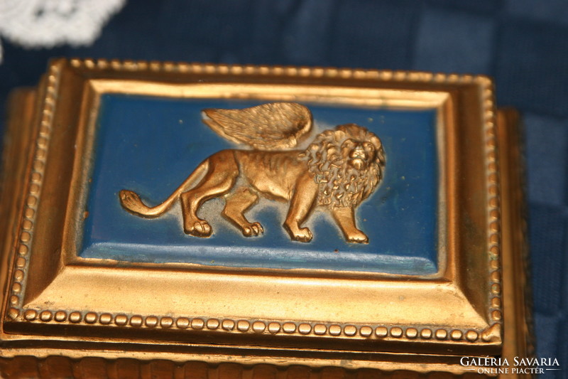 A box depicting an additional mythological figure for the desk