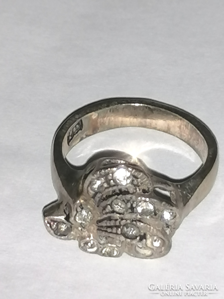 Szép, markazitköves ezüst gyűrű 77.