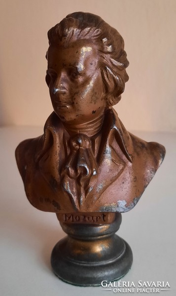Mozart's tin statue